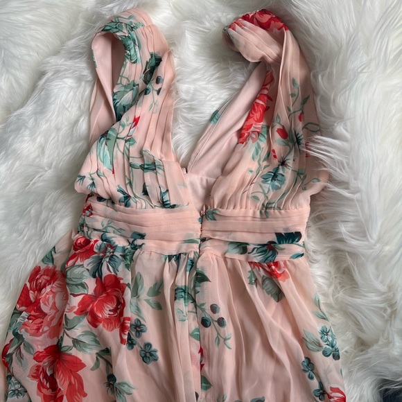 Small Lulus pink floral print maxi dress - Picture 2 of 5